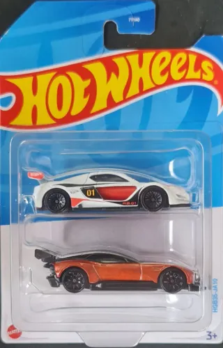 Hot Wheels Two Pack Renault e Aston Martin