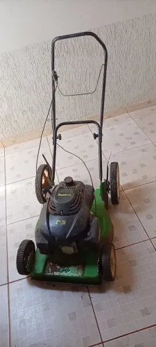 Cortador de grama profissional