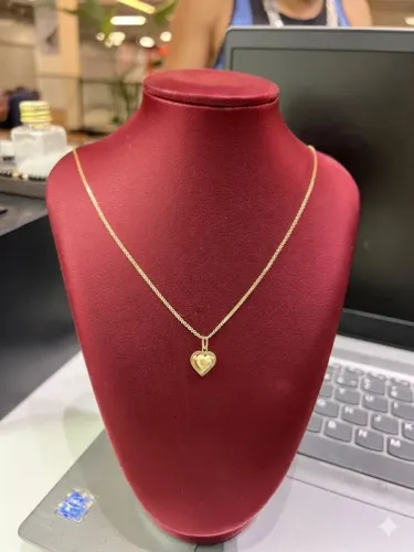 Cordão de ouro modelo muito lindo vendo ou troco tamanho 50 cm valor negociável r$ 2.500