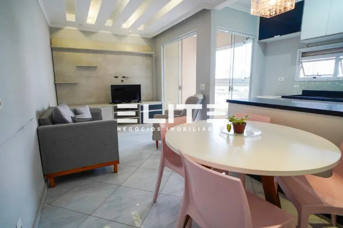 Apartamento residencial 51m² no fundo | 2 dorm, varanda e 1 vaga (Vila Assunção)