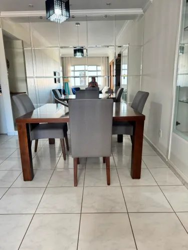 Mesa de jantar