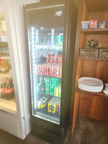 Freezer Cervejeiro e Refrigerador Expositor Fricon 284L Preto - 127V