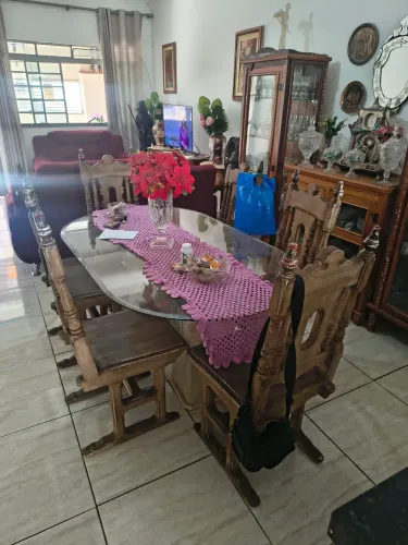 Jogo de Cadeiras em Mogno para Sala de Jantar