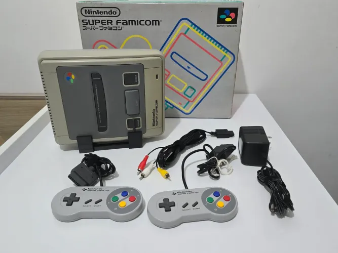 Nintendo Super Famicom CIB + Jogos