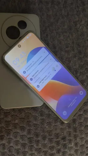 Celular incrível pra uso e com bastante espaço