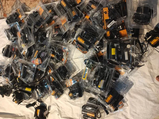 Lote Com 50 Mini Compressores De Ar 12v 300psi (Tramontina / Bolder) - No estado