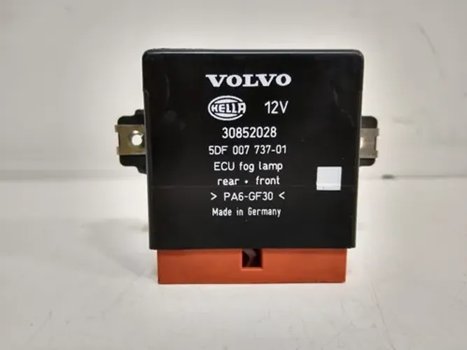 Modulo Rele Lampada Neblina Volvo S40 V40 97 A 2003 30852028
