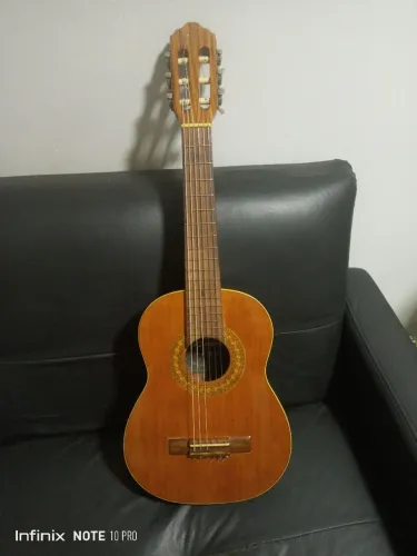Violão Giannini infantil