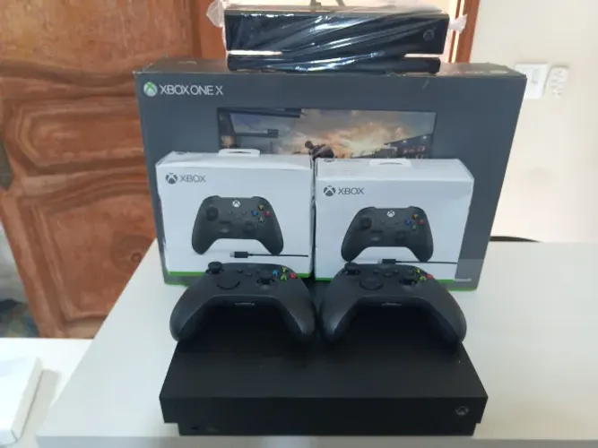 LEIA O ANÚNCIO TODO! ? Xbox One X 1TB na Caixa + 2 Controles Series X/S + Kinect