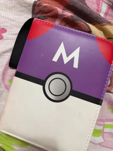 Lote Cartas Pokémon (Vendo o fichário completo cartas raras e básicas)