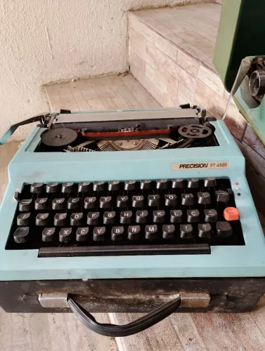 Máquina de escrever 