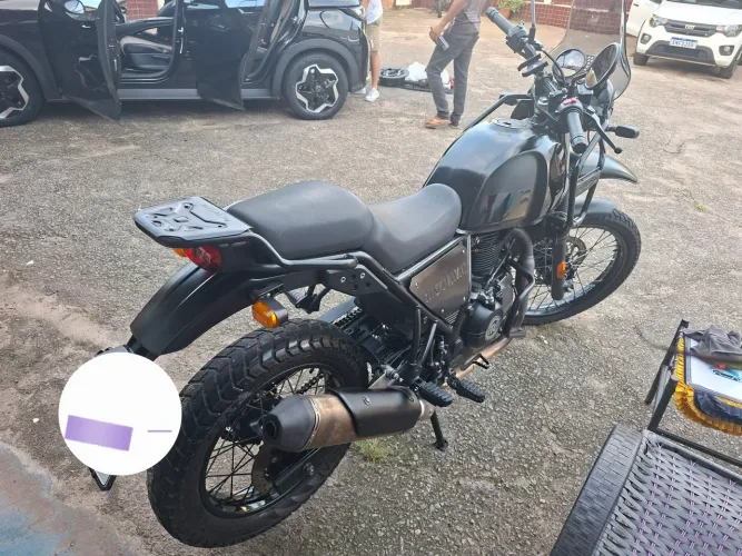 ROYAL ENFIELD - HYMALAYAN 411