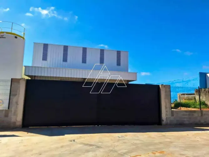 Barracão comercial com 2.000 m² de terreno e 1.500 m² de área construída no Distrito Indus