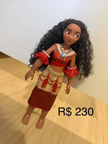 Moana singing doll cantando Disney store