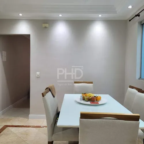 Sobrado em Santa Terezinha, SBC  3 quartos, 2 suítes, 172,77 m² úteis