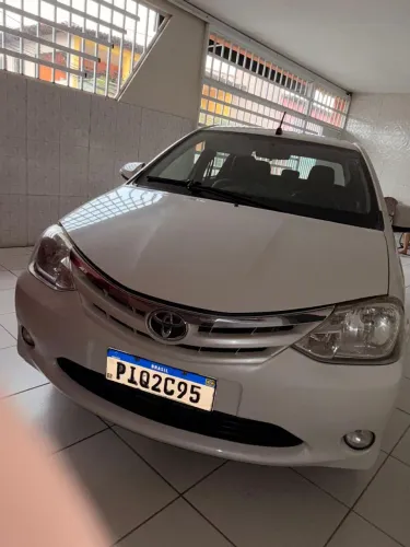 Toyota Etios XLS Sedan 1.5 Flex 16V 4P Aut. 2017