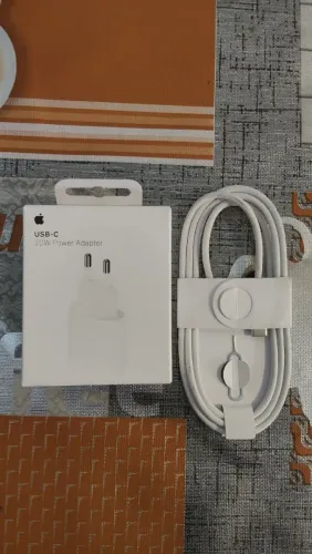 Kit cabo Tipo C mais fonte Apple original 