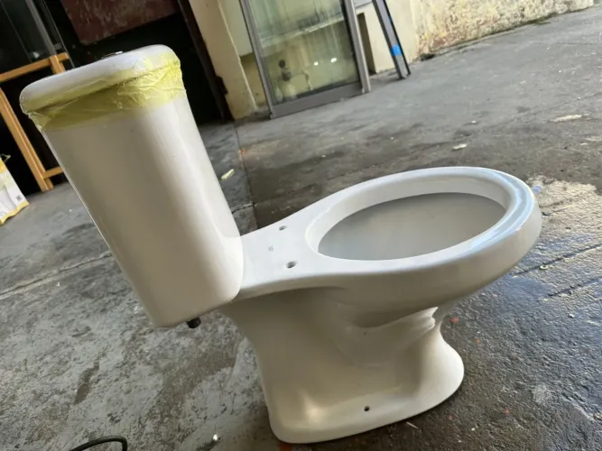 Vasos Sanitário Deca Novos! e Higienizados!