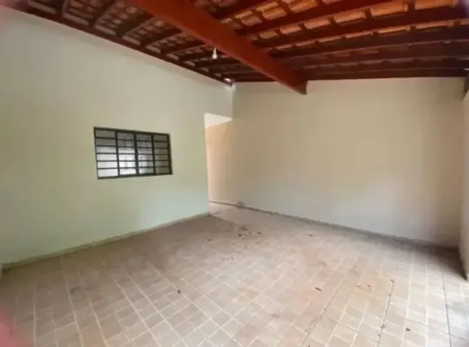 Casa á venda em Felipe Camarão
