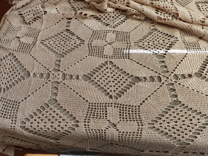 Colcha de crochê casal bege
