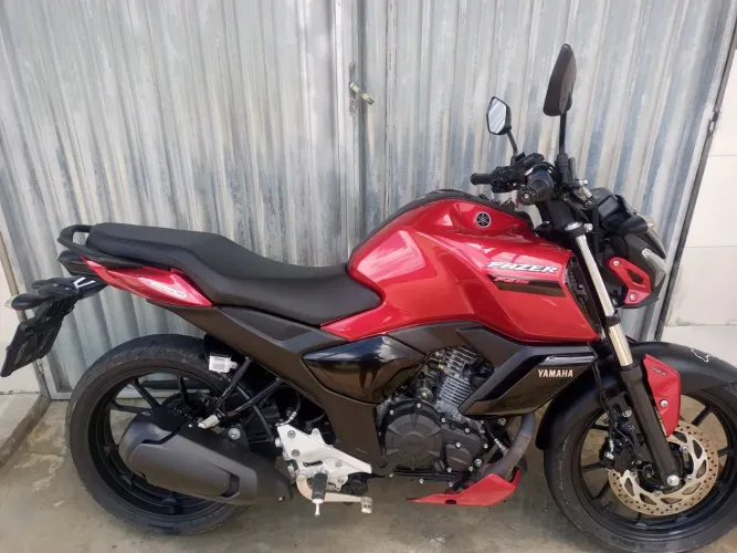 Vendo Moto Yamaha seminova