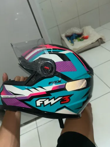 CAPACETE FW3 FOX SEMINOVO