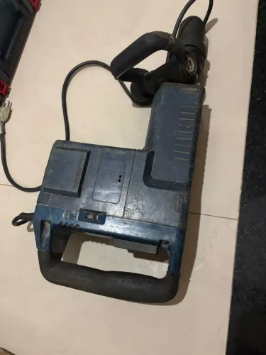 MARTELETE BOSCH 11 KG - 220V