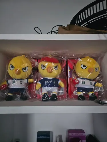 Vendo Canarinhos da Copa 2026 Ifood