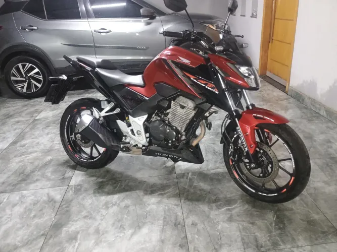 Vendo cb300f Twister