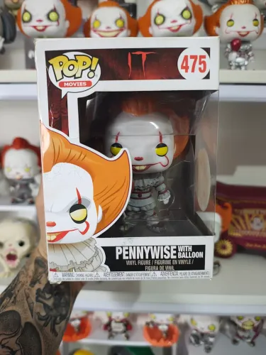 Funko Pop Pennywise with Balloon Hot Topic Exclusive - #475
