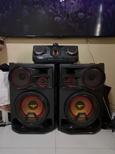 Som LG 3.500 rms de potência 