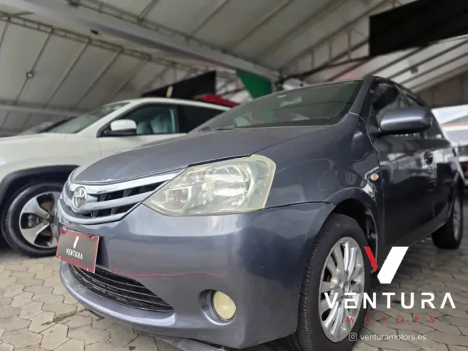 Toyota Etios XLS 1.5 Flex 16V 5P Mec. 2013