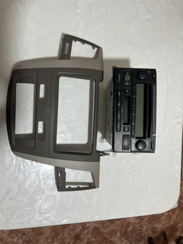 Rádio com moldura original para Hilux Sw4 ano 2005 a 2015