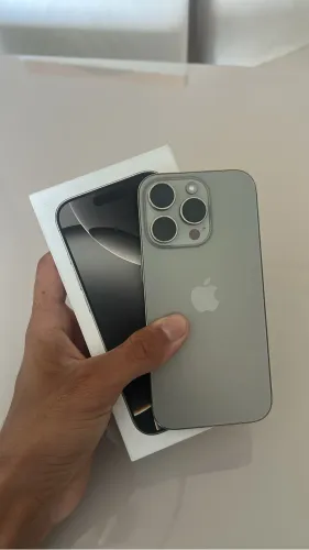 iPhone 16 pro 256gb