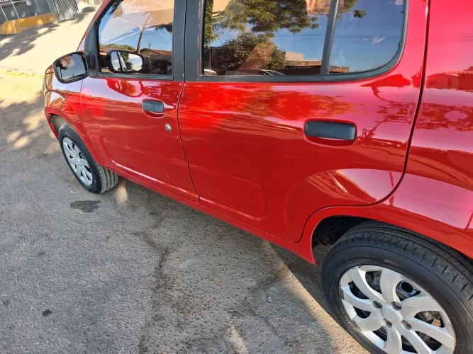 Fiat Uno Vivace Celeb. 1.0 EVO F.flex 8V 5P 2012