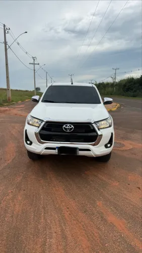 Toyota Hilux CD SRV 4X4 2.8 TDI Diesel Aut. 2022