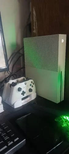 Vendo Xbox one s 500gb