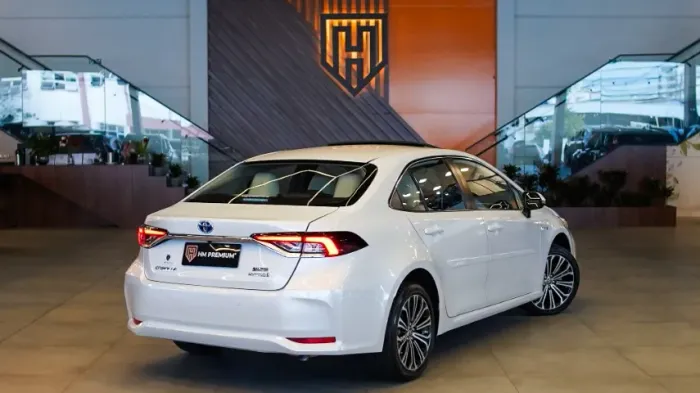Toyota Corolla Altis Prem. Hybrid 1.8 Flex AUT 2023