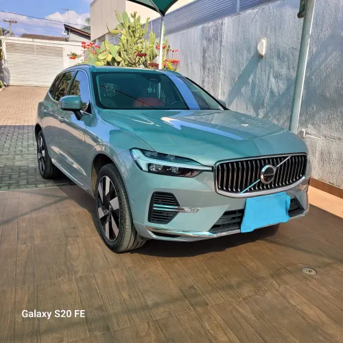 Volvo XC-60 T-8 Ultimate 2.0 AWD (híbrido) 2024