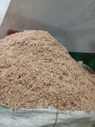 Maravalha ( pó de serra )