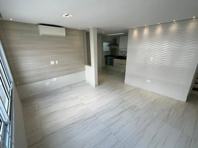 Casa de Vila 100% reformada na Vila Mariana  Venda