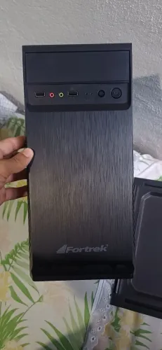Gabine Fortrek Mid Tower - Usado 