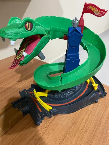 Pista de cobra hot wheels