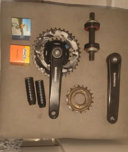 Kit Peças de Bicicleta Shimano - Pedivela, Movimento Central, Catraca e Mais