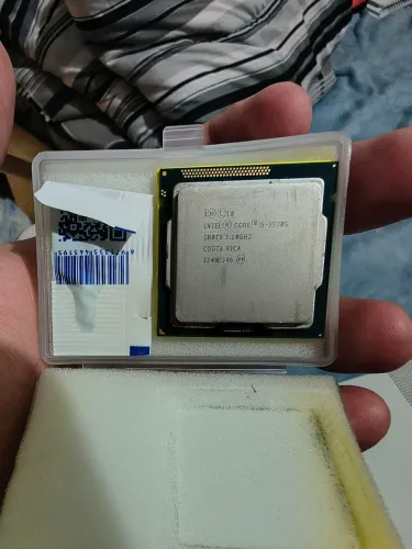Processador Intel Core i5 3570s + i3 3220, + Sachê de Pasta Térmica (Melhor preço da OLX)