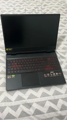 Vendo notebook gamer Acer Nitro 5