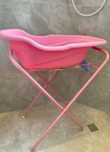 Banheira com suporte