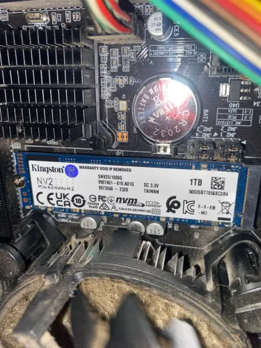 SSD NVMe M.2 1TB Kingston NV2 PCIe 4.0 - Estado de Novo / Testo na Hora