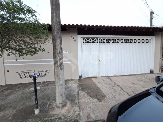 Locação de Casas / Padrão na cidade de São Carlos