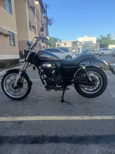Vendo moto dafra 150 super comservada